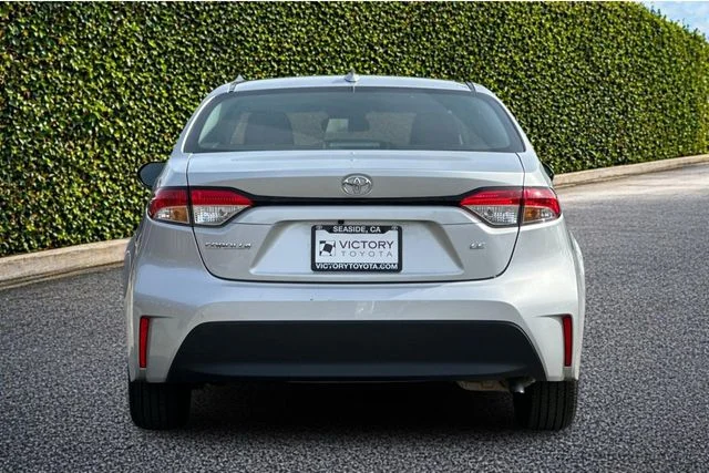 2025 Toyota Corolla LE - Photo 5