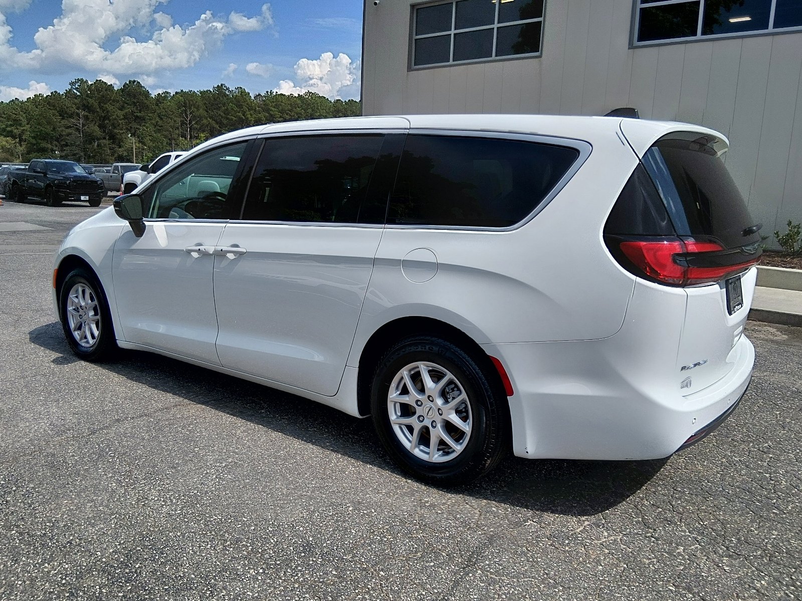 Certified Used 2024 Bright White Clear Coat Chrysler Touring L image 5