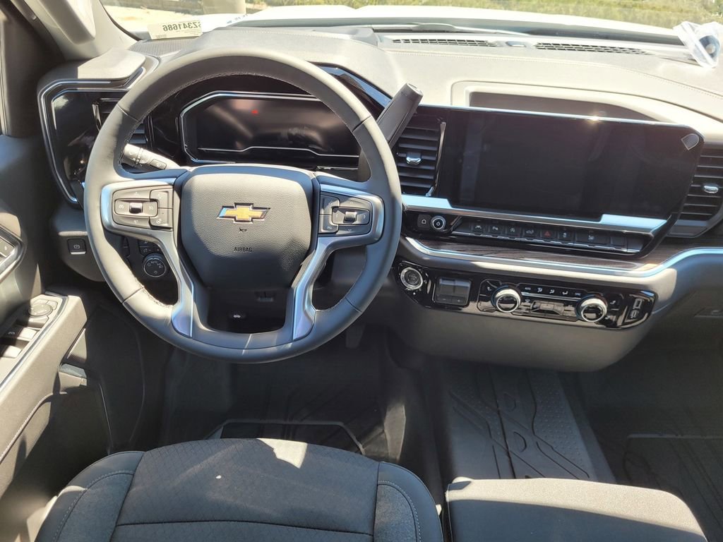 2025 Chevrolet Silverado 1500 LT - Photo 9