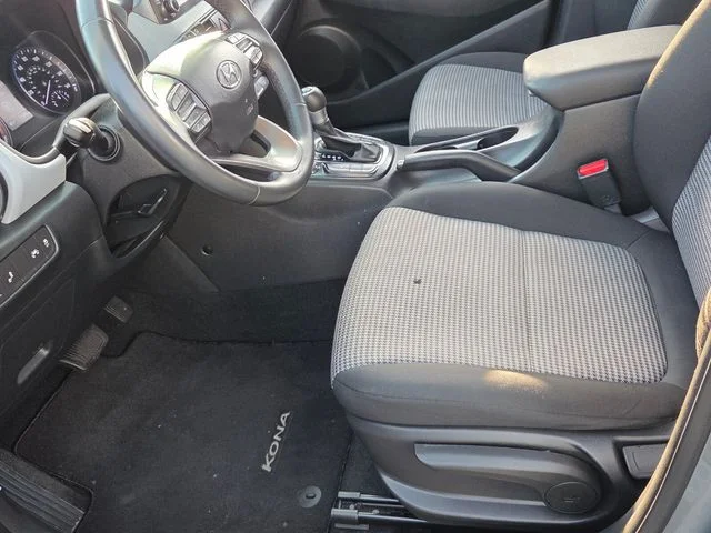 Used 2019 Silver Hyundai SEL image 4