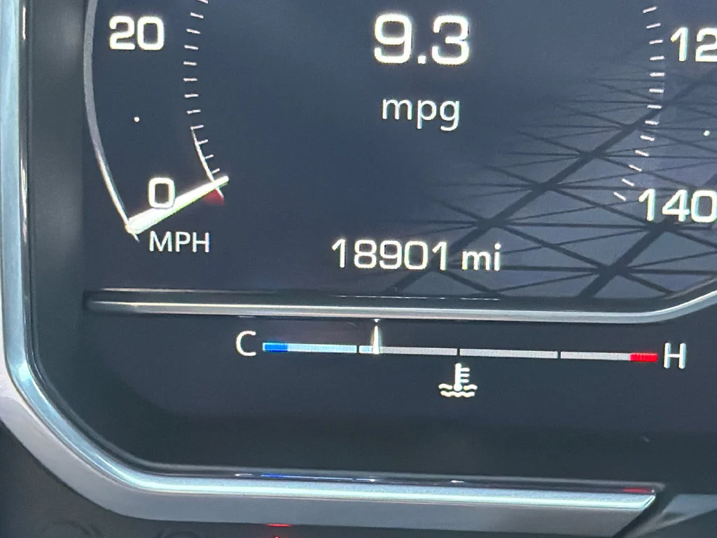 Used 2023 Silver GMC Denali image 27
