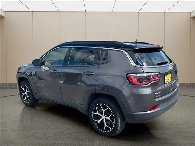 Used 2024 Gray Jeep Limited image 4