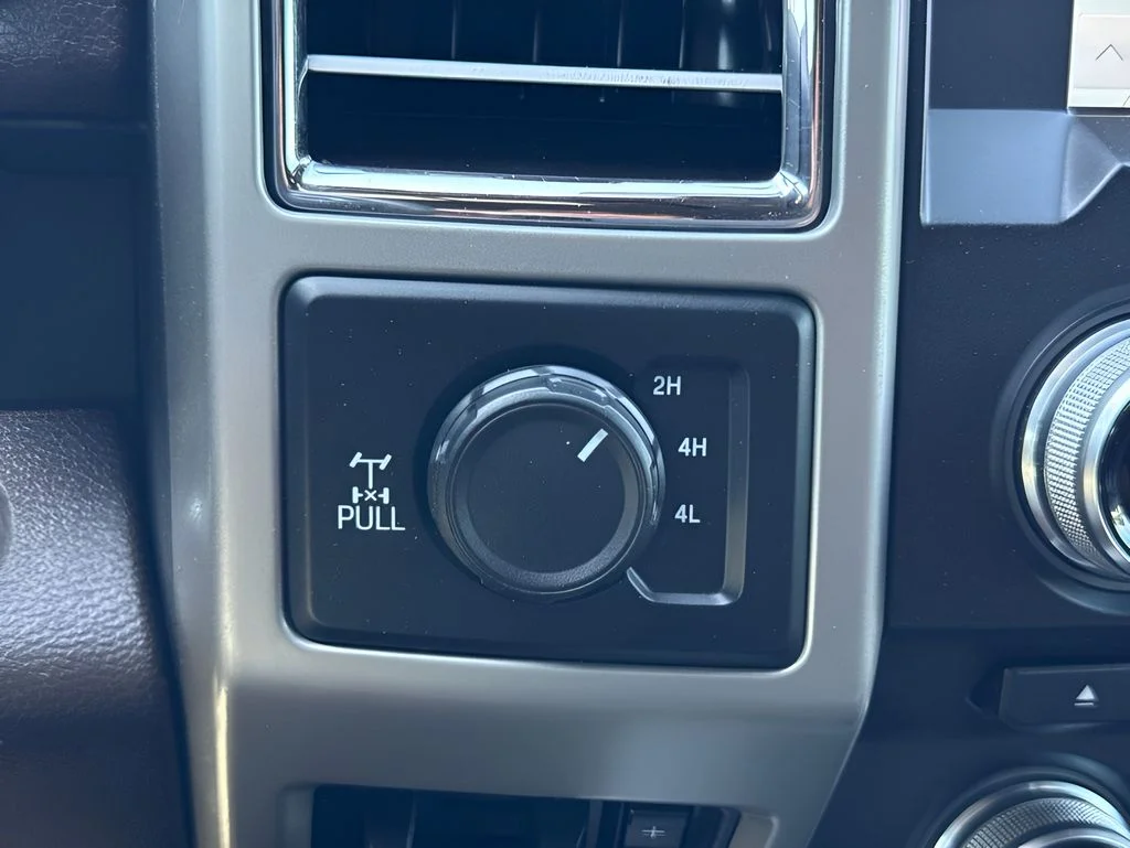 Used 2018 White Ford King Ranch image 26