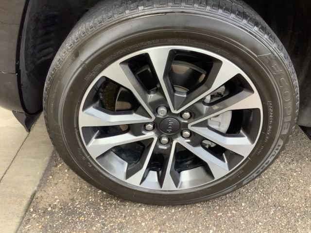 Used 2023 Diamond Black Jeep Overland image 38