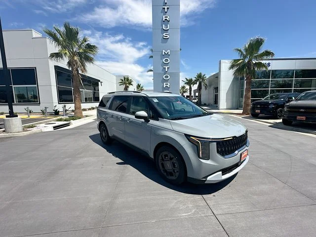 2026 Kia Sedona EX HEV's photo
