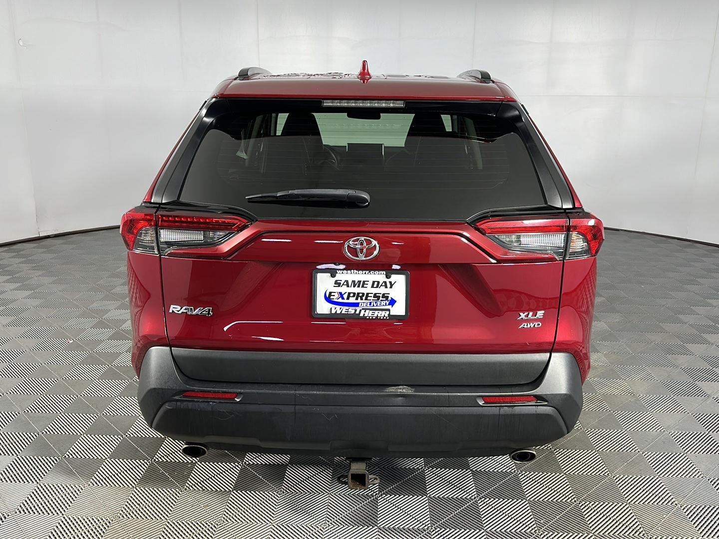 Used 2024 Ruby Flare Pearl Toyota XLE Premium image 23