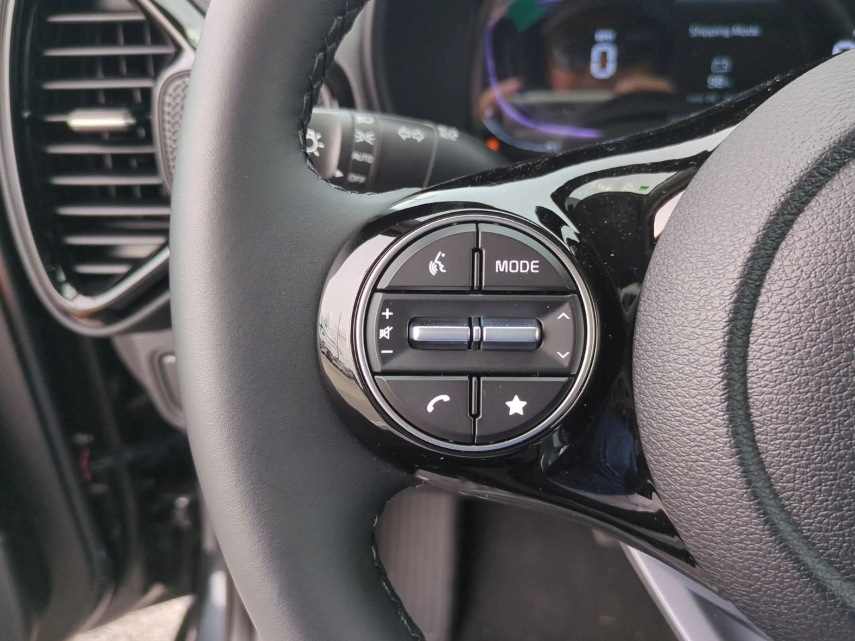 Certified Used 2025 Gravity Gray Kia EX image 26