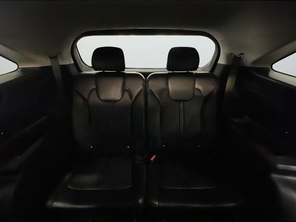 Used 2024 Black Kia S image 29