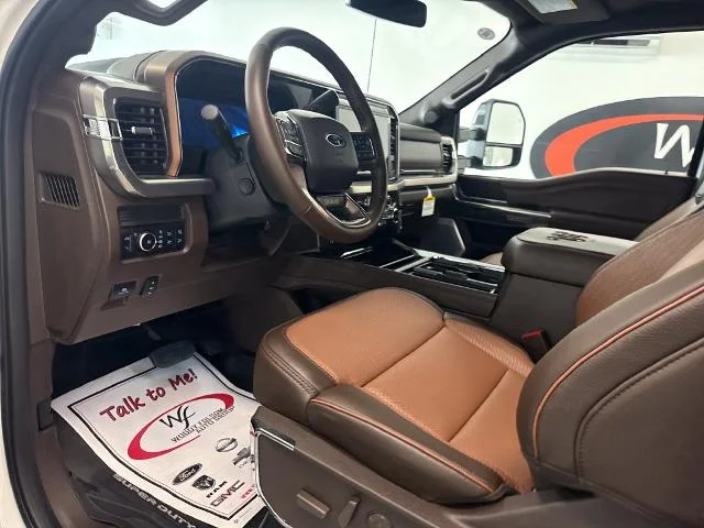 New 2026 Star White Metallic Tri-Coat Ford F-350® King Ranch® image 32