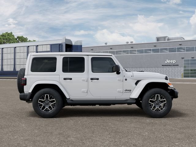 New 2026 Bright White Clear-Coat Exterior Paint Jeep Sahara image 21