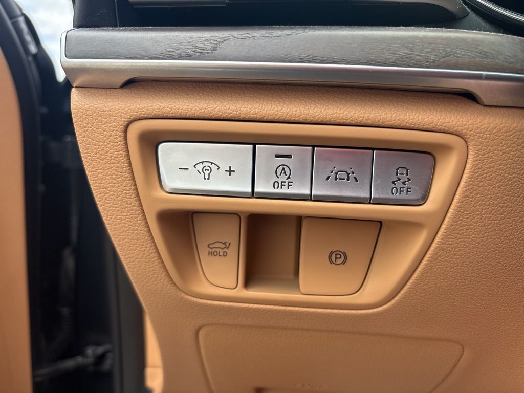 Used 2021 Tasman Blue Genesis 3.5T AWD image 13