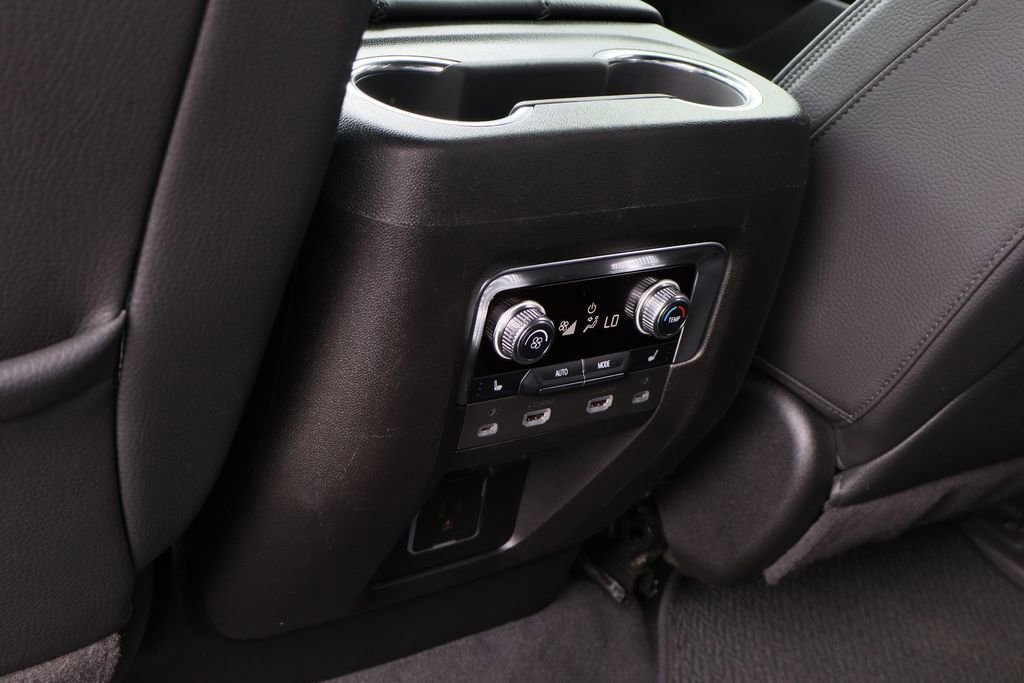2023 GMC Yukon XL Denali - Photo 30