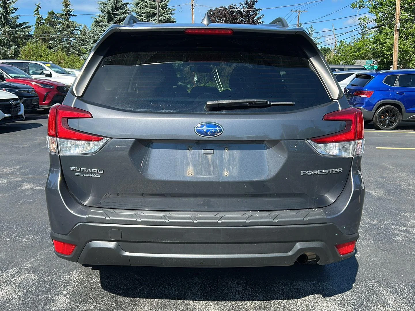 Used 2020 Magnetite Gray Metallic Subaru Premium image 6