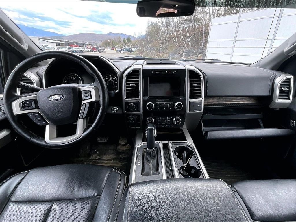 Used 2019 Agate Black Metallic Ford Lariat image 21