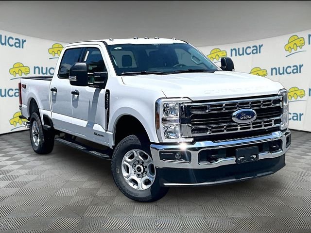 New 2026 Oxford White Ford XLT image 1