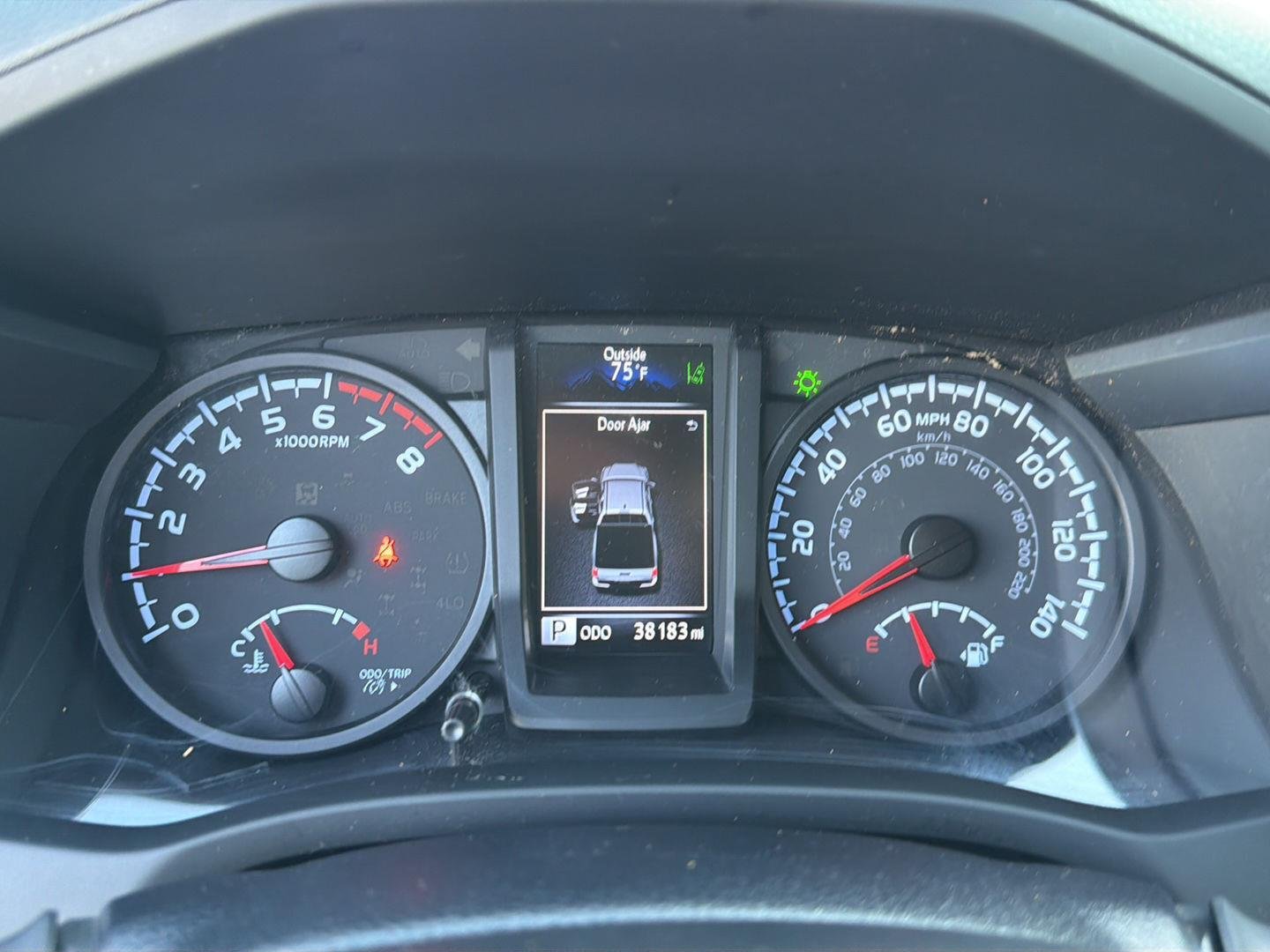 Used 2023 Ice Cap Toyota SR V6 image 22