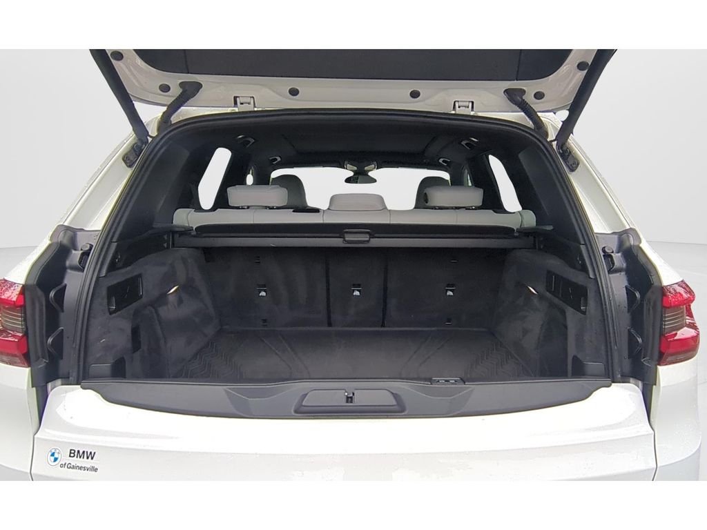 Used 2023 White BMW xDrive45e image 9