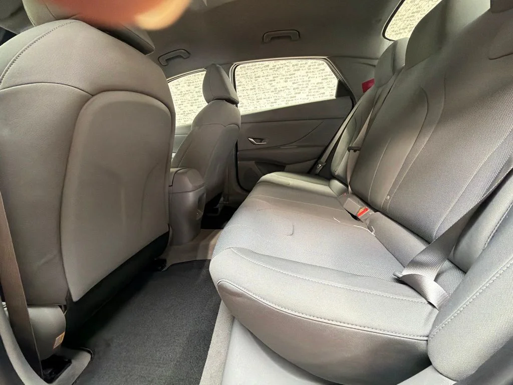 New 2026 Amazon Gray Hyundai SE image 13