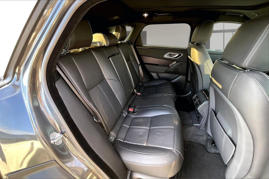 New 2026 CARPATHIAN GREY Land Rover Belgravia Edition Satin image 10