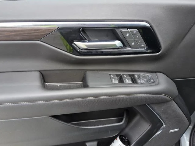 Certified Used 2025 Gray Chevrolet Premier image 14
