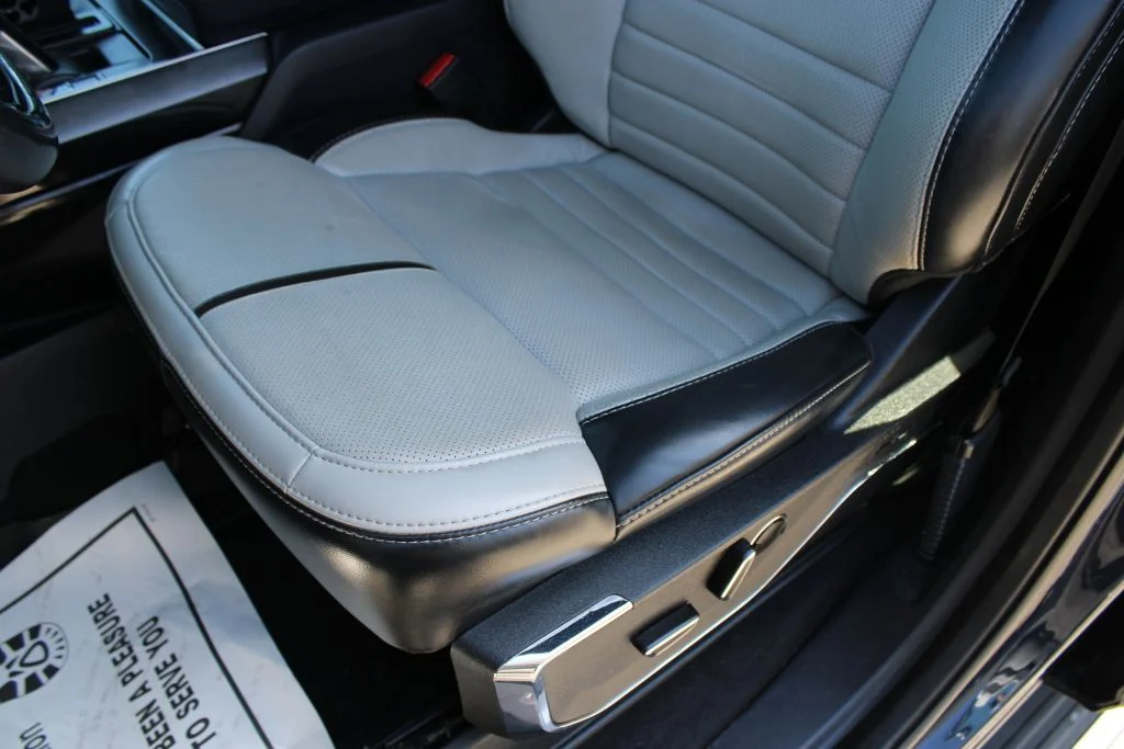 Used 2023 Blue Ford Platinum image 16