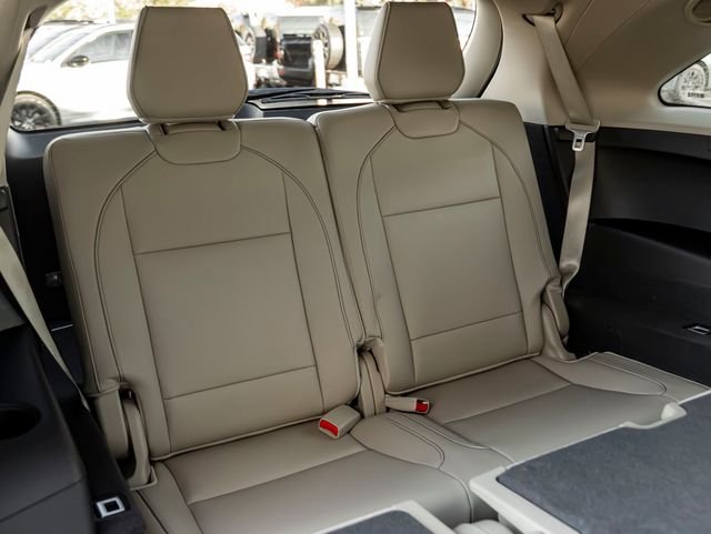 Used 2020 Platinum White Pearl Acura Technology image 40