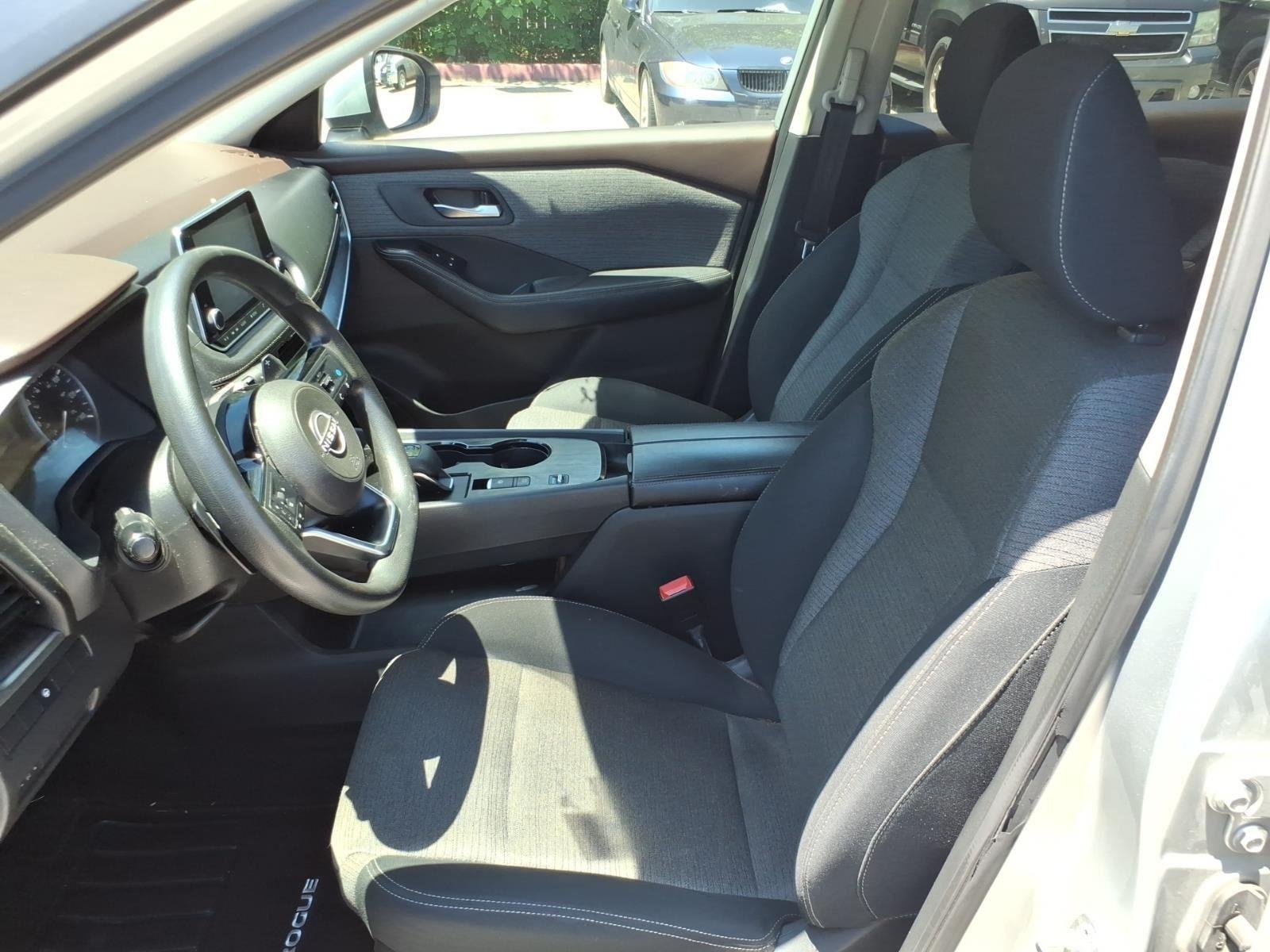 Used 2022 Brilliant Silver Metallic Nissan SV image 10