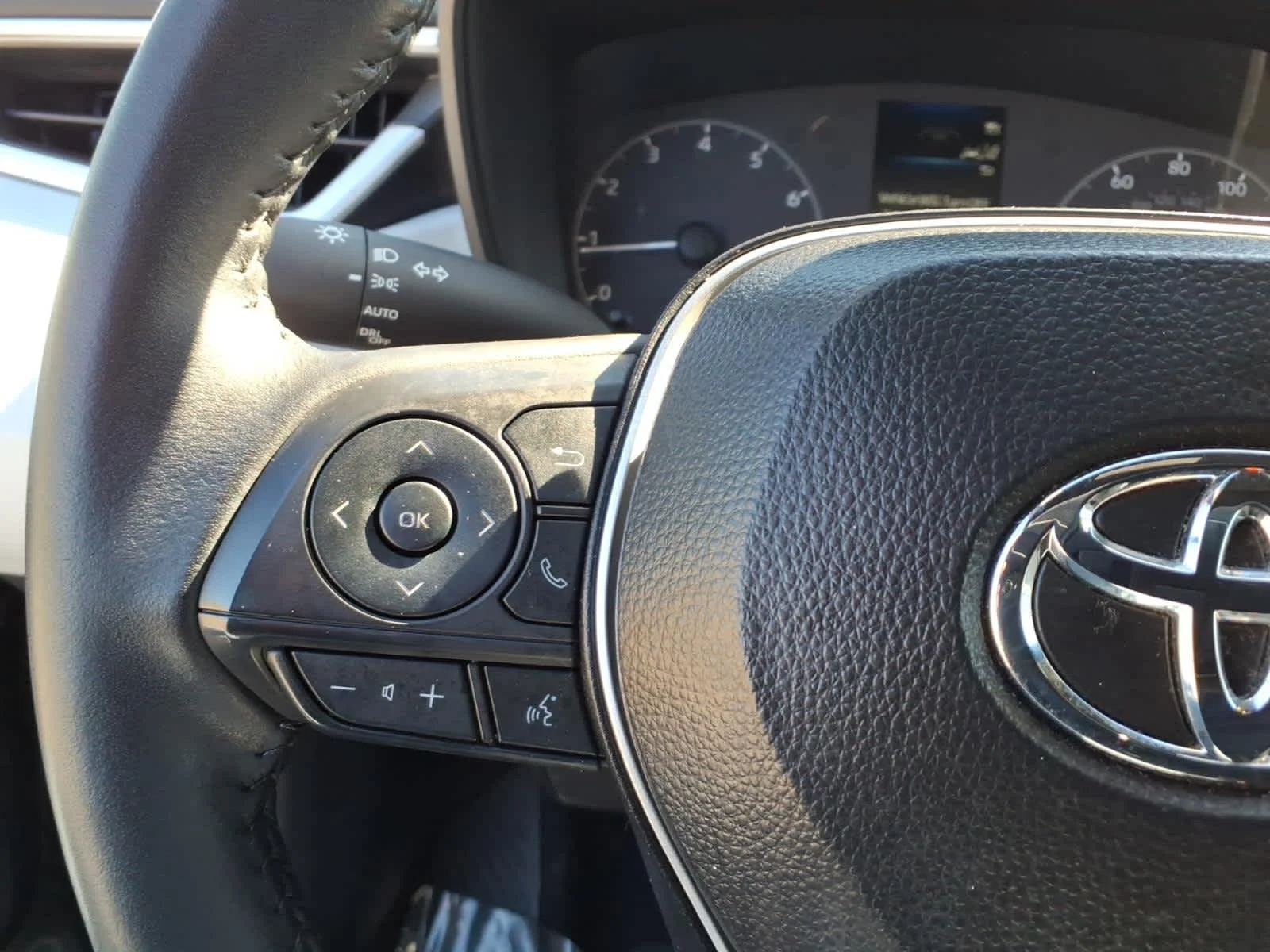 Used 2025 Underground Toyota SE image 21