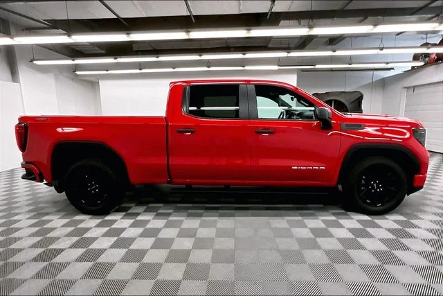 Used 2023 Cardinal Red GMC Pro image 15