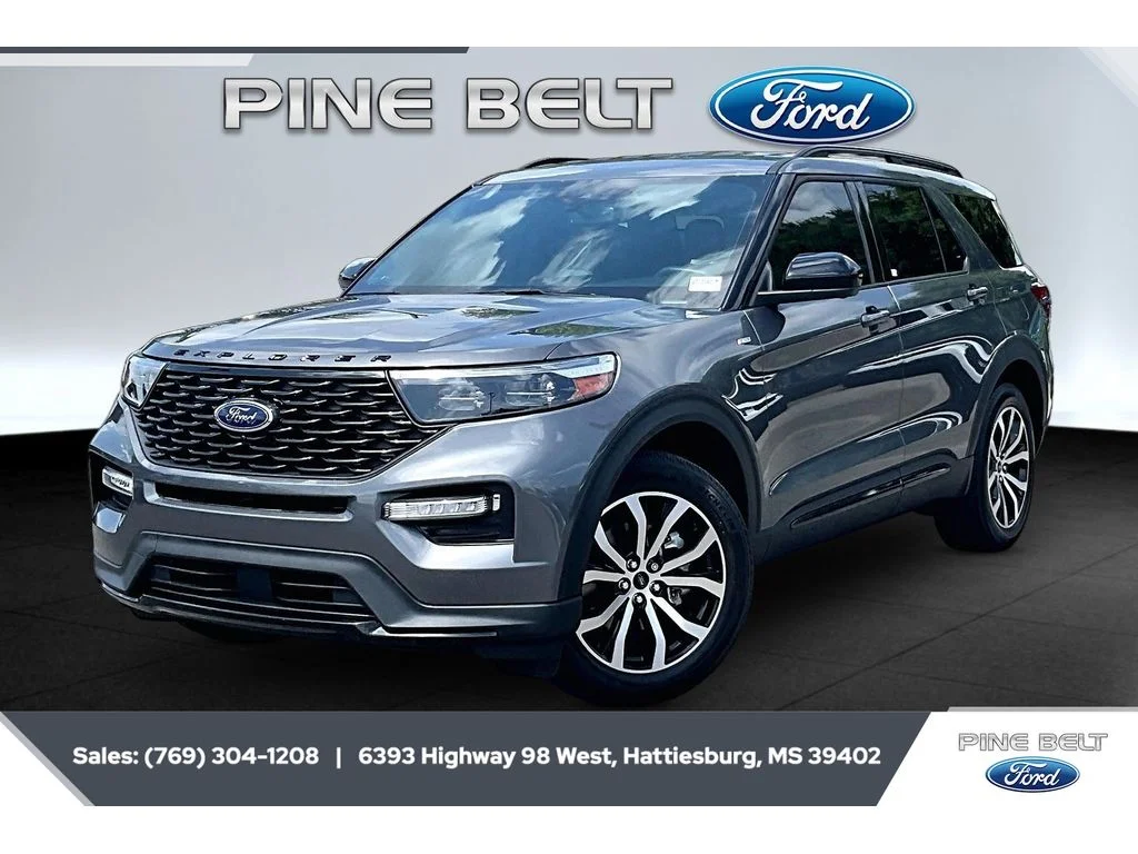 Used 2022 Carbonized Gray Metallic Ford ST-Line image 10