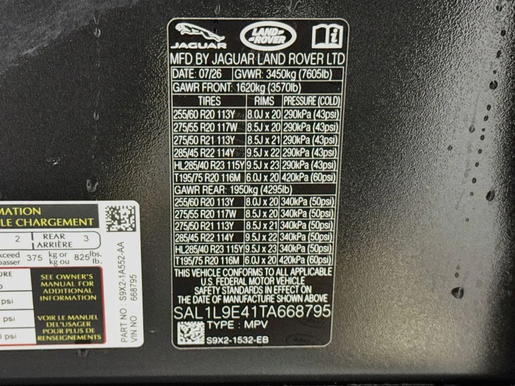 New 2026 Carpathian Grey Land Rover Dynamic SE image 34