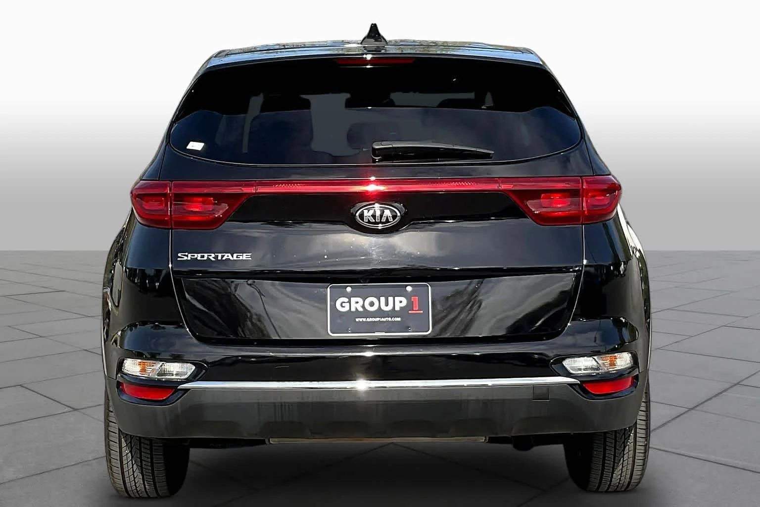 Used 2022 Black Cherry Kia LX image 8