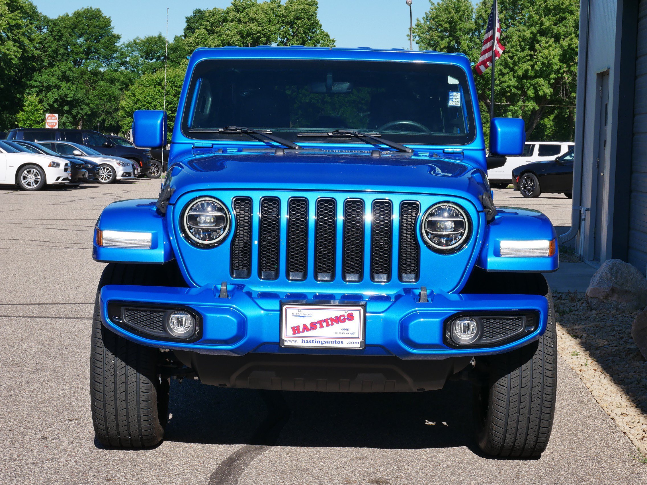 Certified Used 2022 Hydro Blue Pearlcoat Jeep Unlimited High Altitude image 8