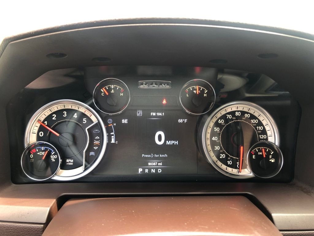 Used 2018 Black Ram Laramie image 19
