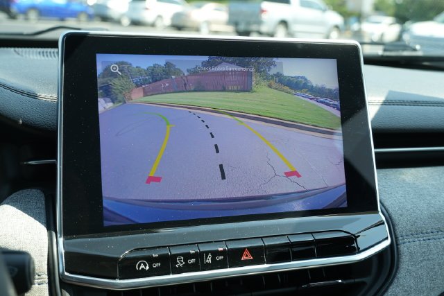 Used 2024 Black Jeep Latitude image 32