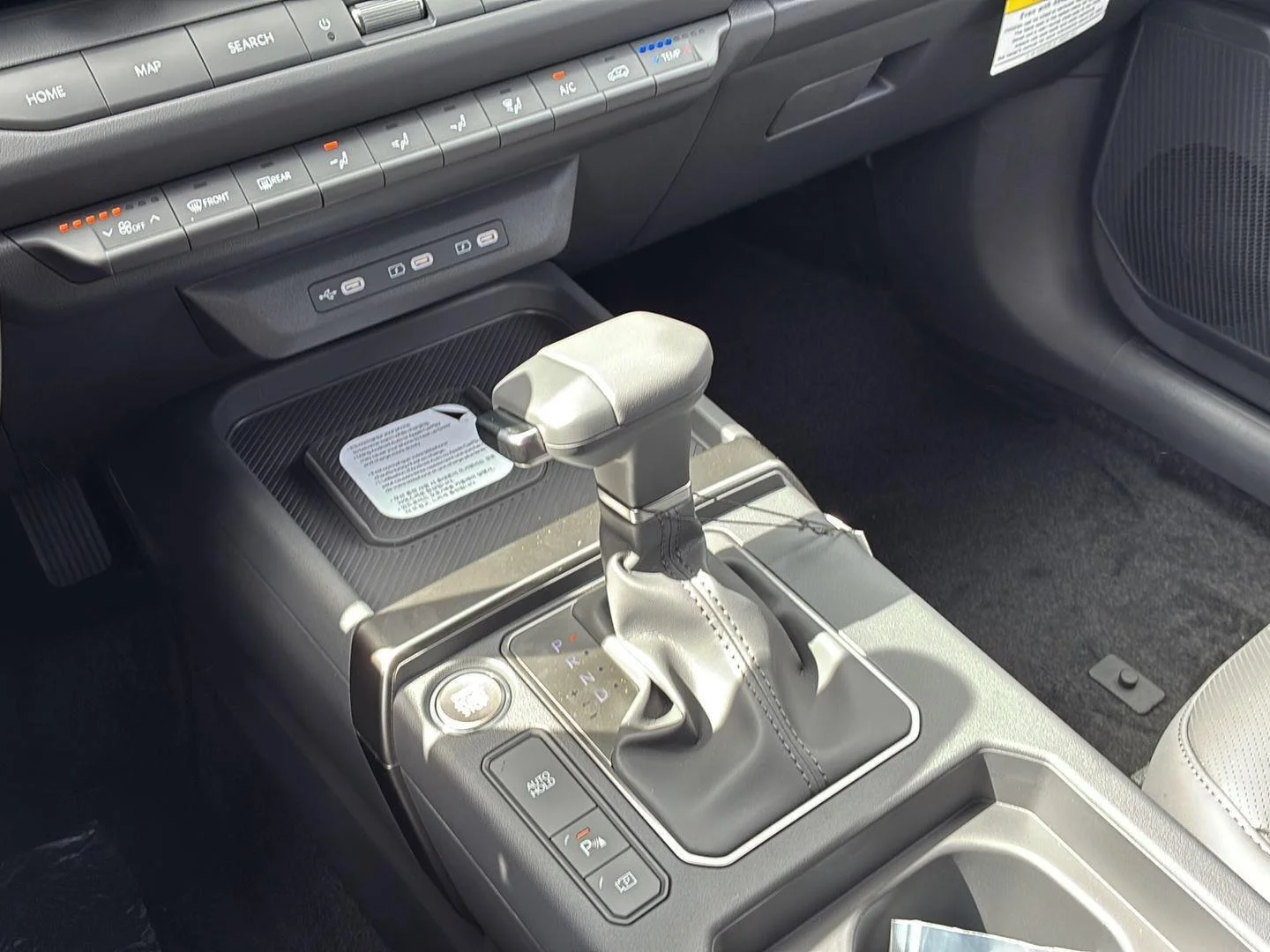 New 2027 Terrain Brown/Black Roof Kia X-Line S image 39