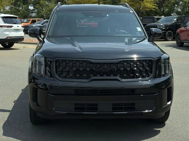Used 2025 Black Kia EX X-Line image 15