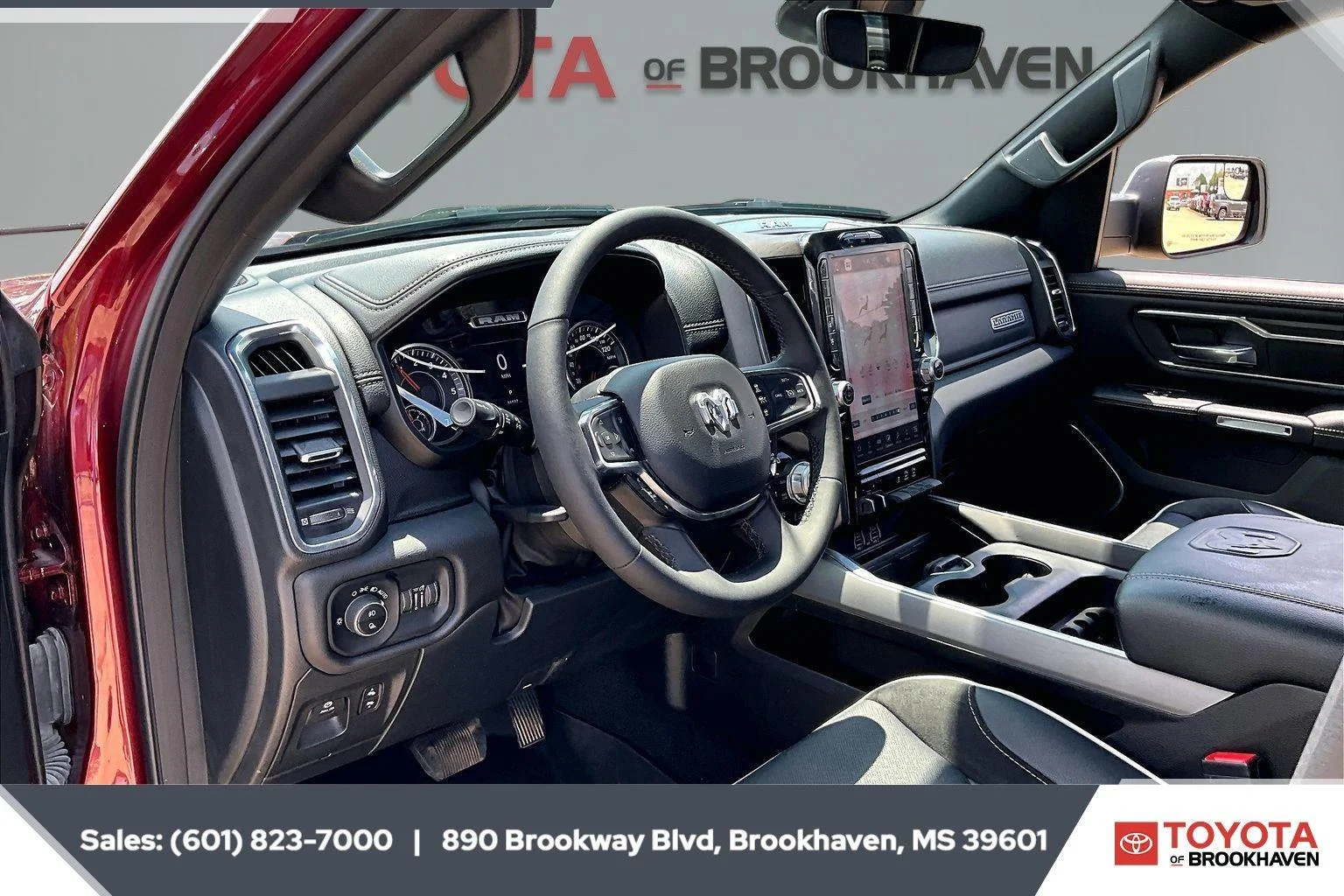 Used 2025 Delmonico Red Pearlcoat Ram Laramie image 12