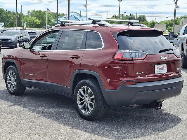 Used 2020 Red Jeep Latitude Plus image 4