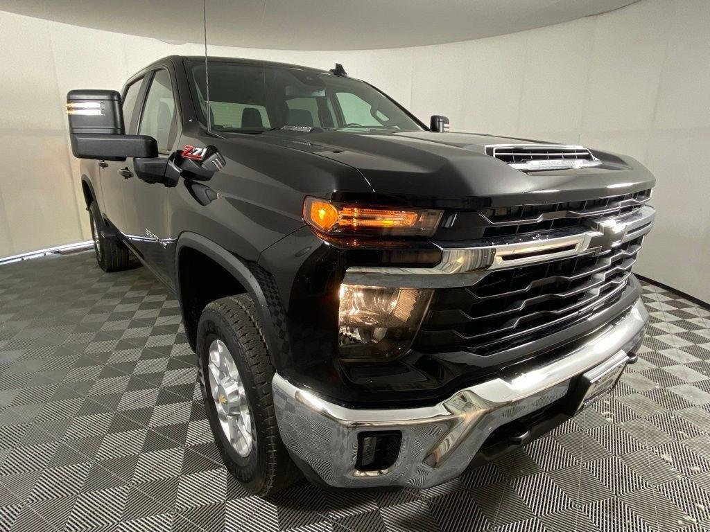 Used 2024 Black Chevrolet LT image 15