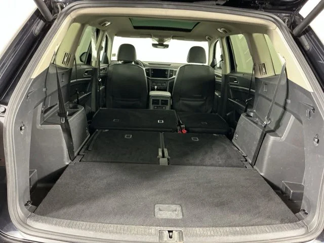 Used 2019 Black Volkswagen 3.6L V6 SE image 31