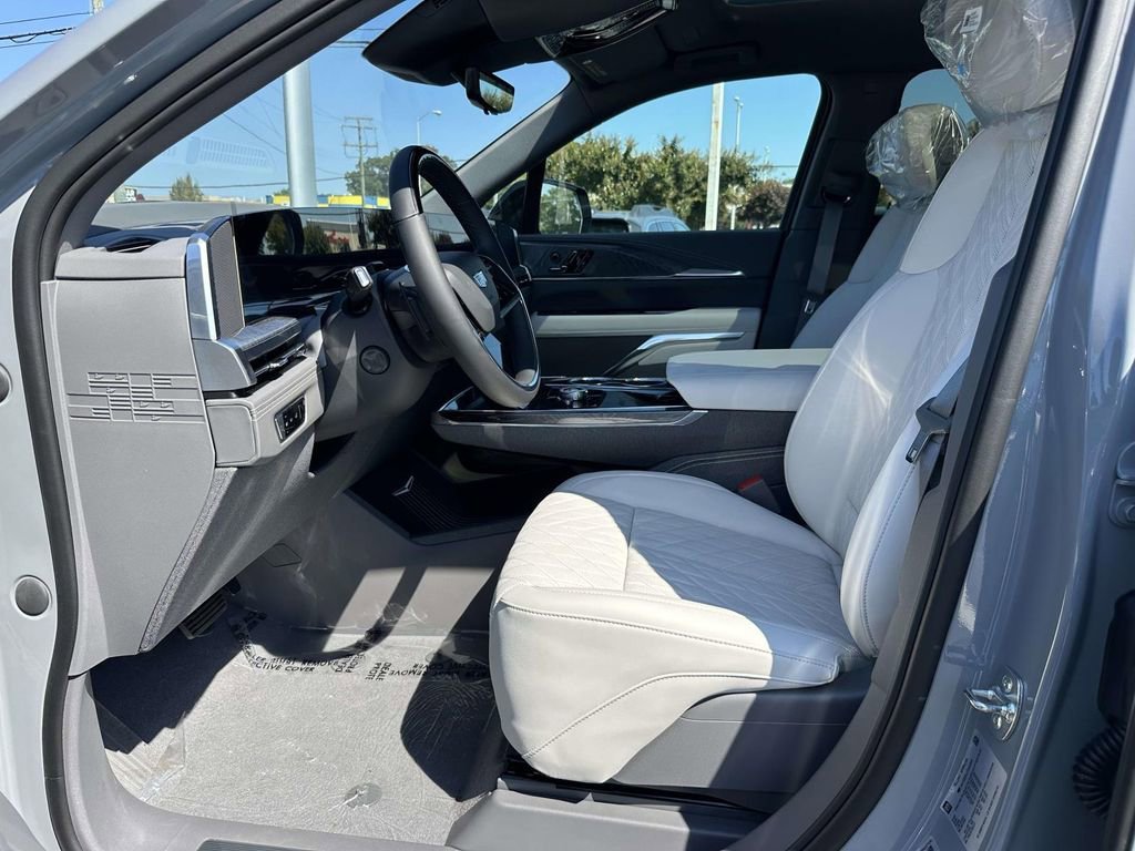 New 2026 Luna Metallic Cadillac Sport image 16