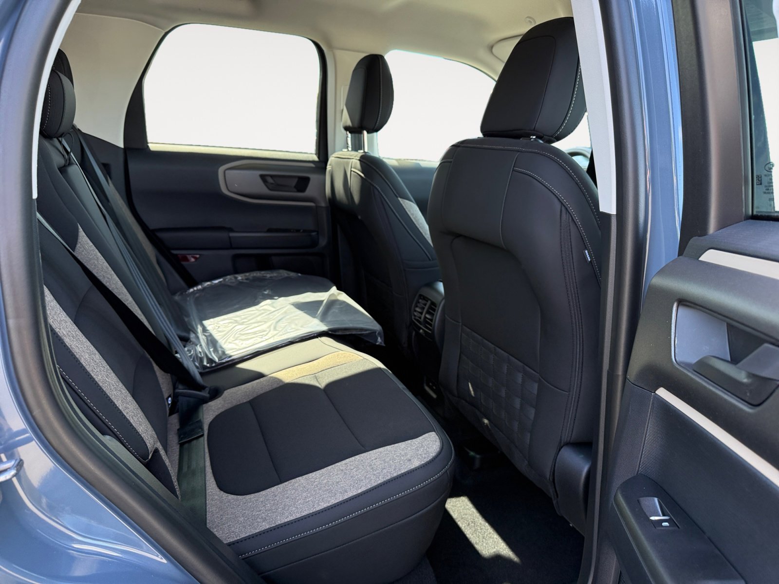 New 2026 Azure Gray Metallic Tri-Coat Ford Big Bend image 18