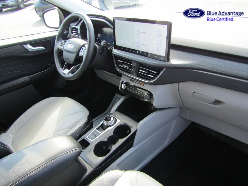 Certified Used 2025 Star White Ford Platinum image 19