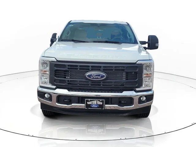 New 2026 Oxford White Ford XL image 2
