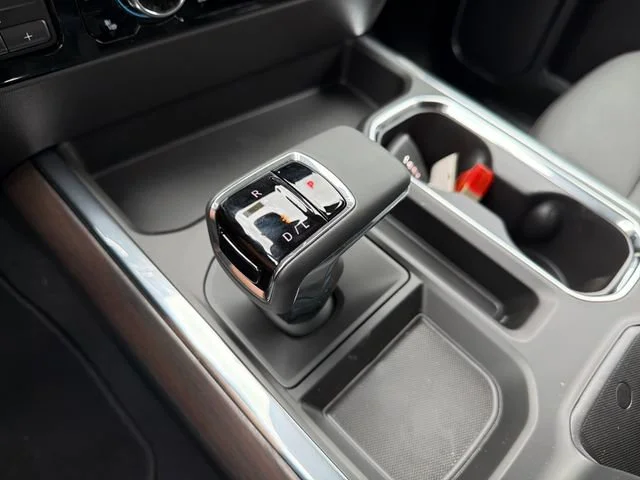 New 2026 Onyx Black GMC SLT image 15