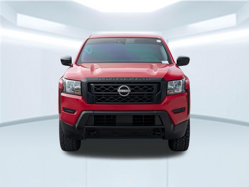 Used 2022 Red Nissan S image 10
