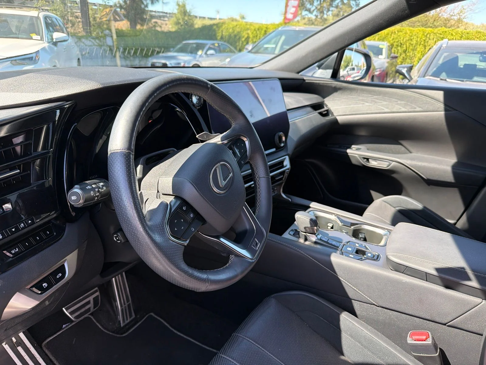 Used 2023 Iridium Lexus 500h F SPORT Performance image 10