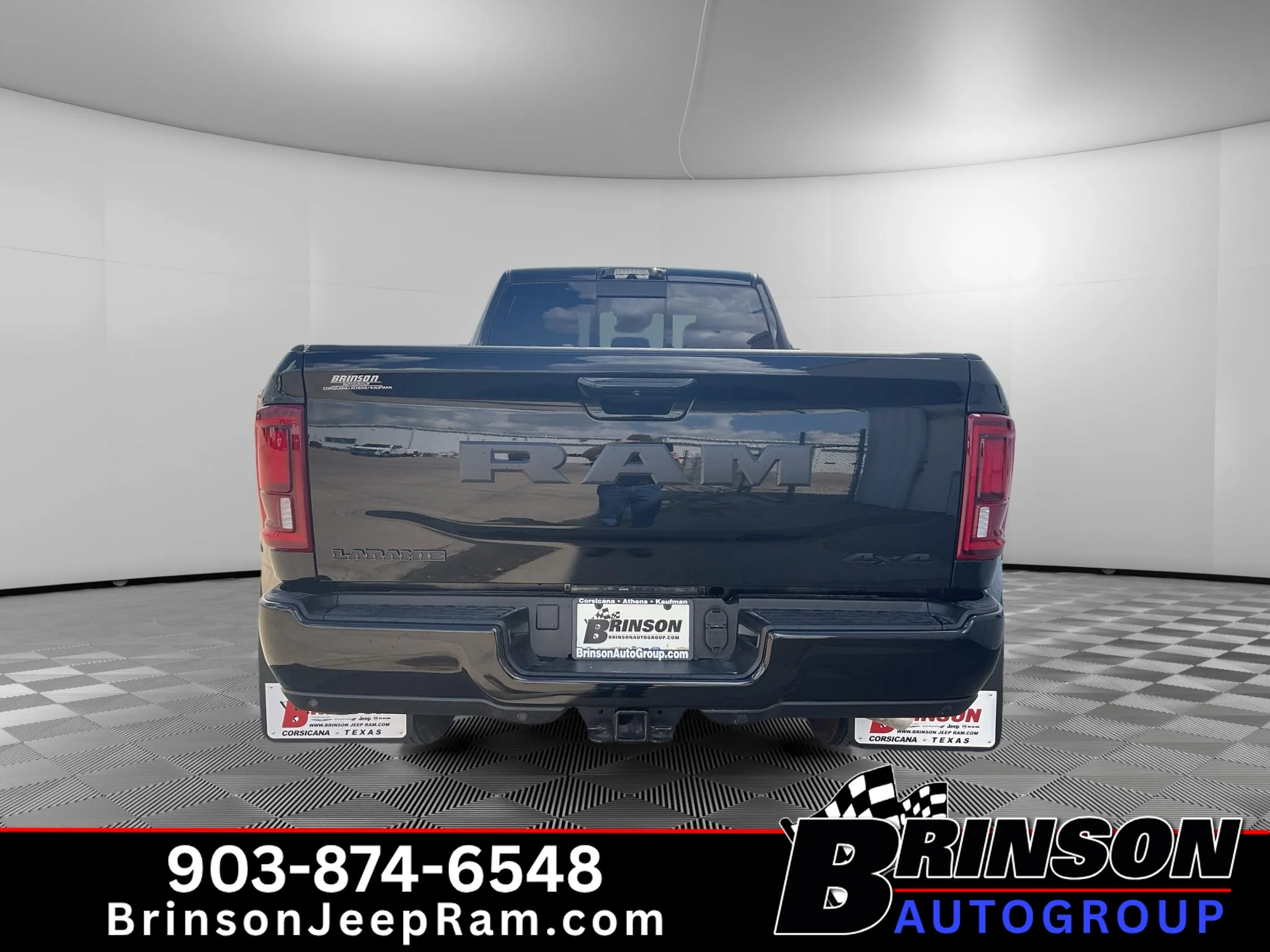 New 2026 Diamond Black Crystal Pearlcoat Ram Laramie image 4