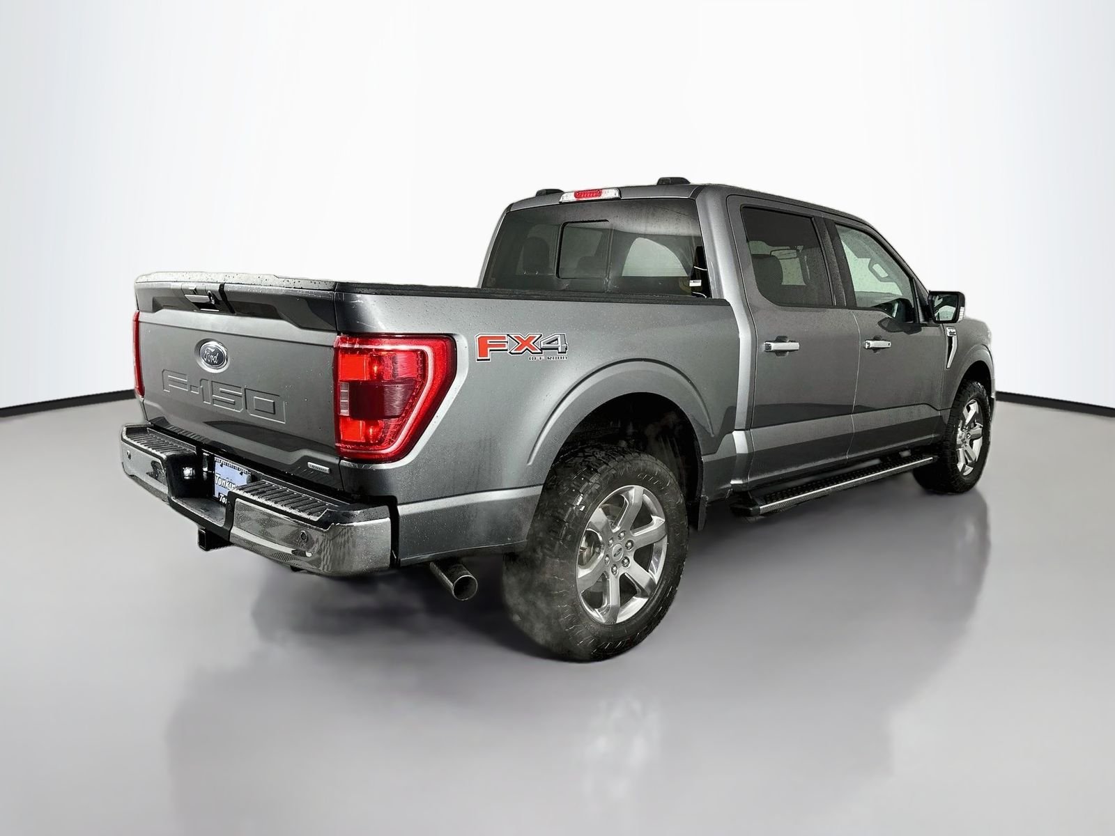 Used 2021 Gray Metallic Ford XLT image 8